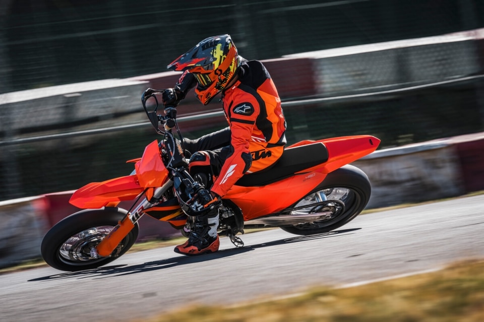 KTM presenta la 450 SMR 2026 KTM presenta la 450 SMR 2026