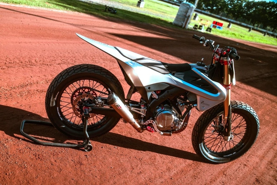 Picasso Engineering svela a EICMA la OMT 450c Factory