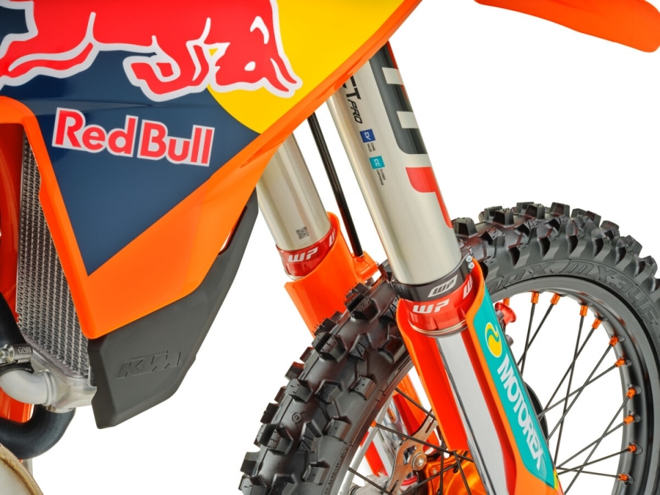 KTM presenta le nuove SX-F Factory Edition 2026