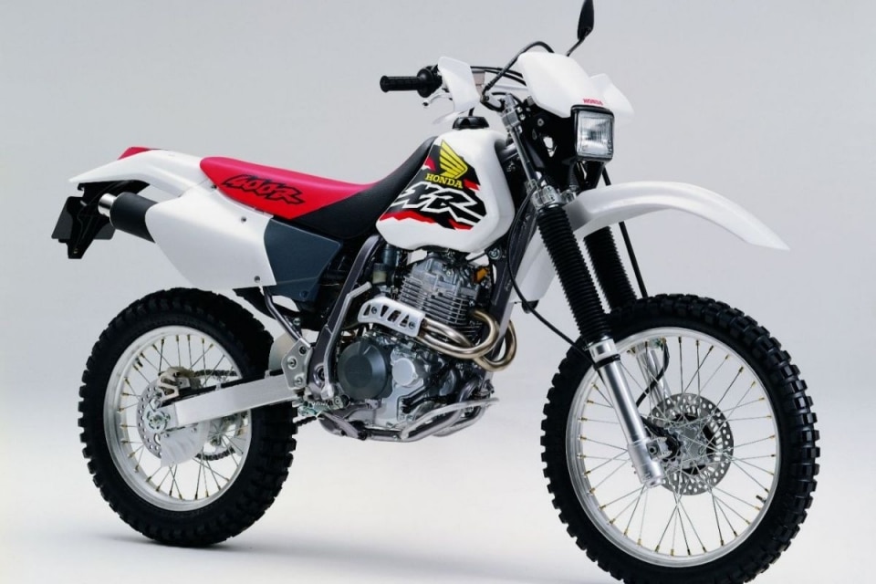 Come eravamo: Honda XR400R vs Yamaha WR400F