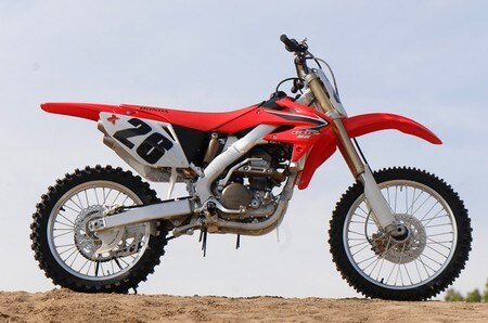 Prova Honda CRF 250R 2008. Il trucco c'è ma non si vede