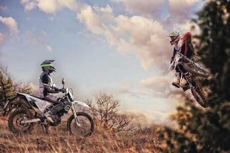 Husqvarna 701 Enduro. Ai confini dell'offroad