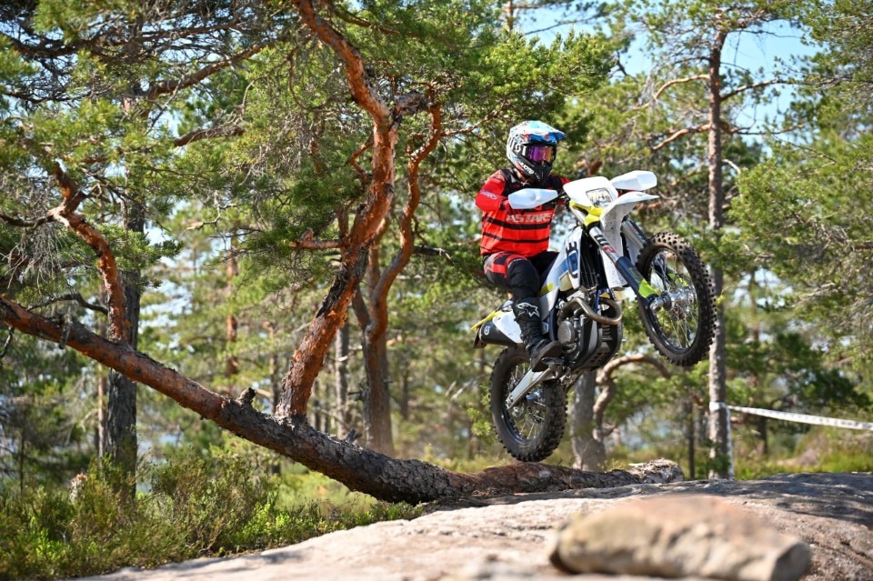 Husqvarna Enduro 2024: benvenuta, rivoluzione! [VIDEO]