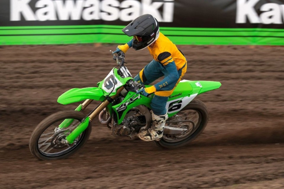 Prova Kawasaki KX450 2024: non sottovalutatela! +VIDEO+